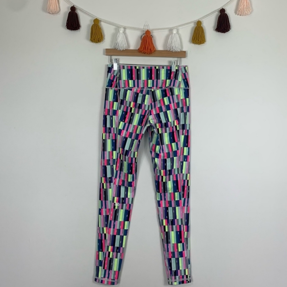 Victoria’s Secret Sport Knockout Coolant Geometric Pattern Leggings Small - Picture 7 of 8
